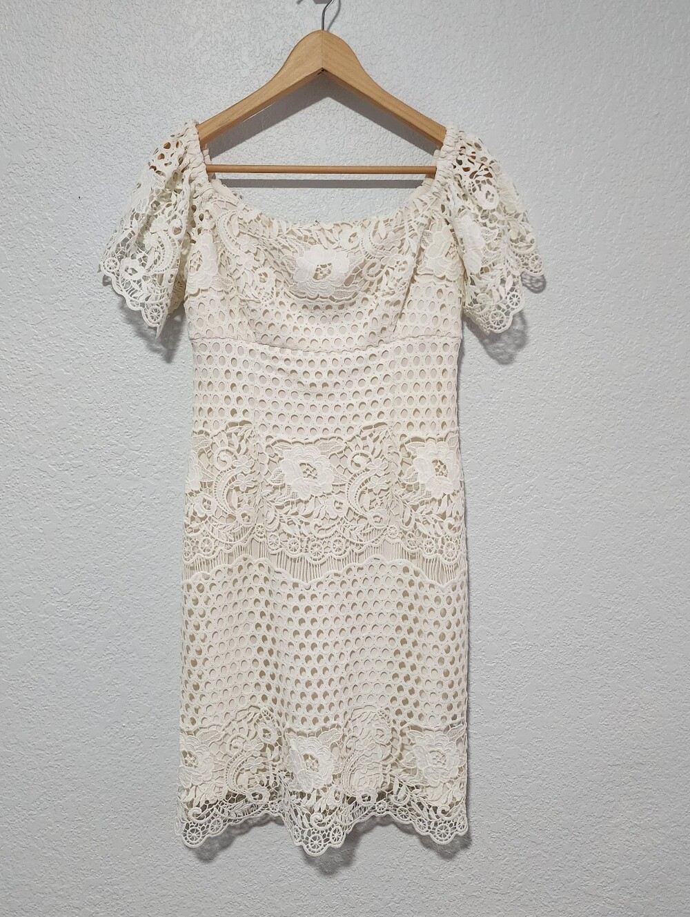 Lauren Ralph Lauren Ivory Guipure Lace Midi Dress Short sleeve Small Romantic
